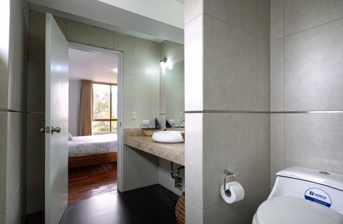 Sector 1 Apartment | Comfortable & Central 3-BDR apart in San Isidro, Lima (10 min from the ocean)