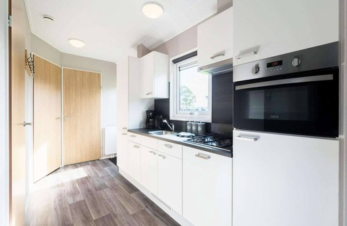 West-Graftdijk House | Comfortable chalet located in the Polder