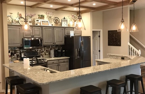 Bloomington Condo | Comfortable, Clean, Roomy, and Close to the Action