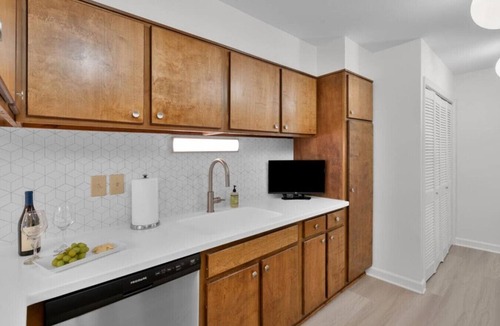 Green Valley Condo | Comfortable Condo for Work or Leisure | Pool & Workspace - Friendly Center Close By