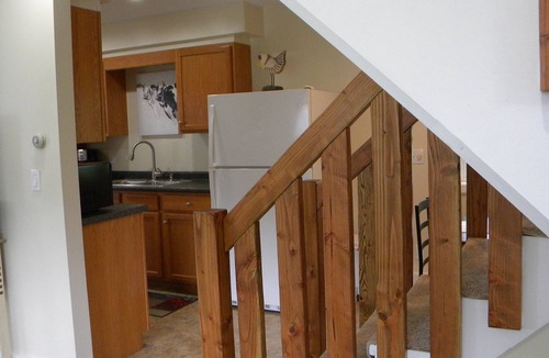 Thomaston House | Comfortable, Convenient Apartment/House