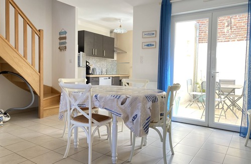 Rang-du-Fliers House | Comfortable cottage with closed parking near Berck