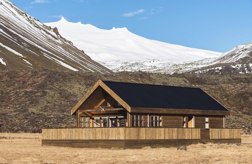 Arnarstapi House | Comfortable cottage getaway near Snæfellsjökull national park