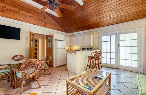 Downtown Cottage | Comfortable Cottage with Private Pool & Lovely Garden - Great Location
