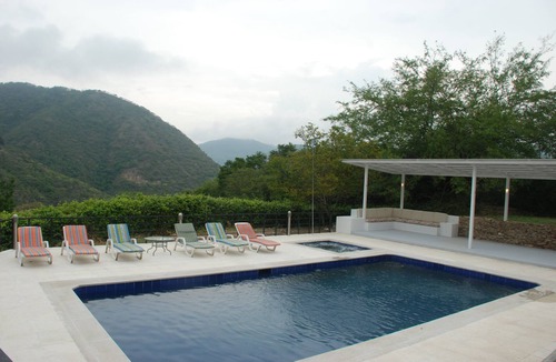 Apulo House | Comfortable country house for family or friends holidays with wide social space