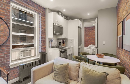 East Village Apartment | Comfortable & Cozy 2BR Home Near Union Square