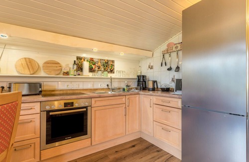 Bernau am Chiemsee Apartment | Comfortable and lovely one-room apartment with balcony, mountain view and Wi-Fi