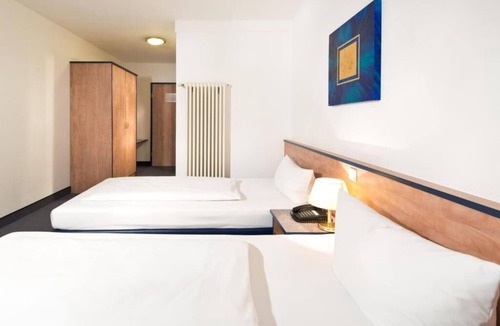 Monheim Hotel | Comfortable Double Room | Great Base for Exploring the Rhine Region