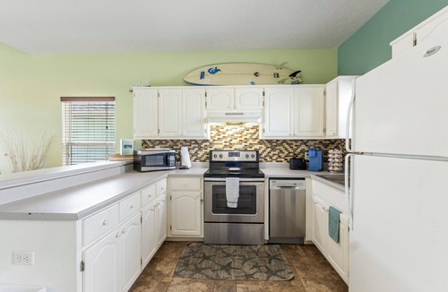 Biltmore Beach House | Comfortable Emerald Coast Retreat! Only 3 minute walk to the white sandy BEACH!