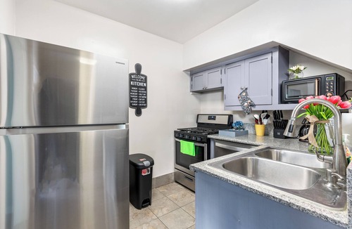 South Pasadena Apartment | Comfortable, easy access, prime location, King-size bed!