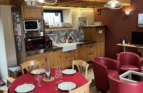 Beauchamps Cottage | Comfortable ecogîte for families with parking, near hiking trails