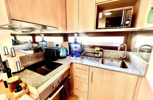 Apoquindo House | Comfortable, equipped stay in a prime area