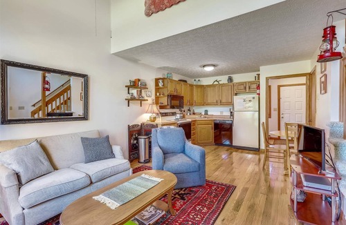 Davis Condo | Comfortable for singles, a couple or small family, Alpine Haus has it all.