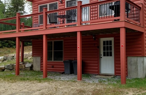 Bethel Ski Chalet | Comfortable four season Chalet minutes to all amenities
