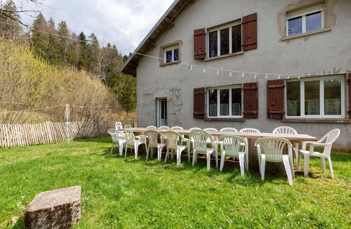 La Chaux-du-Dombief House | Comfortable Group Gîte in the Jura