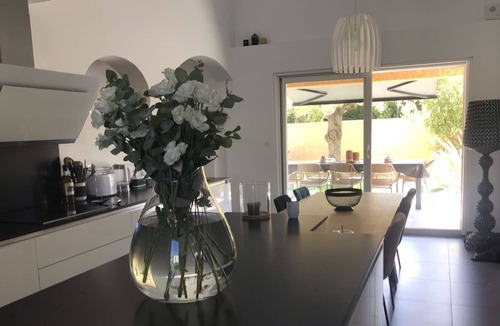 La Roque-d'Antheron House | Comfortable villa, quality equipment in La Roque d'Anthéron.