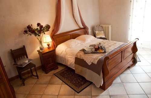 Sauveterre-de-Bearn Villa | Comfortable house with swimming pool, ideally located between Béarn and the Basque Country
