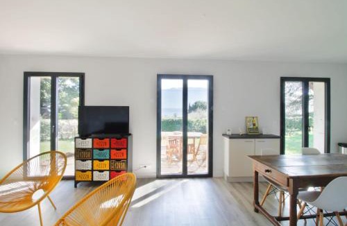 Le Bourget-du-Lac Apartment | Comfortable garden level 2 minutes from the lake on foot!
