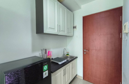 Hegarmanah Apartment | Comfortable Gray Studio Room At Apartment Taman Melati Jatinangor