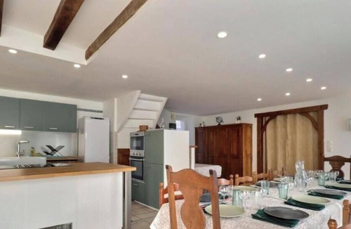 Melle House | Comfortable group gite ideally located in Brittany. Pets welcome
