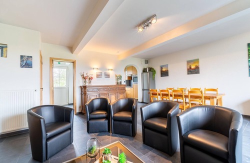 Beerst Villa | Comfortable group home with large garden