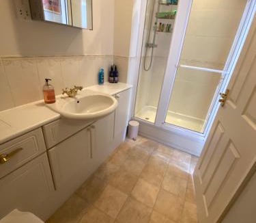 Paddock Wood Bed & Breakfast | Comfortable Guest stay in Paddock Wood and we also offer second bedroom for children or friends travelling together