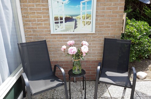 Sint Maarten House | Comfortable holiday home near the beach with garden, with playground and pool