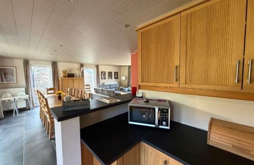 Florenville House | Comfortable holiday cottage in Herbeumont - 5 bedrooms, 3 bathrooms, SAUNA