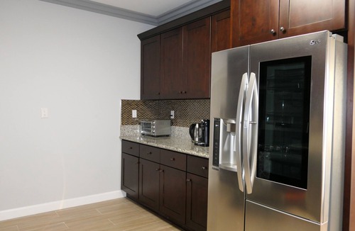 Hermosa Village Condo | Comfortable Home 3-bedroom condo in delightful Anaheim with AC