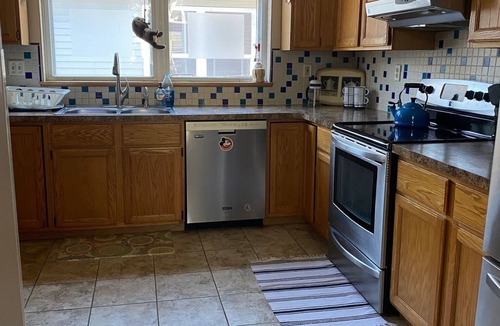 Geyser Crest House | Comfortable Home Close to Saratoga, Ideal for Pets and Families