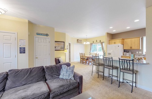 Kiwanda Shores House | Comfortable home close to beach with deck & game room - close to town