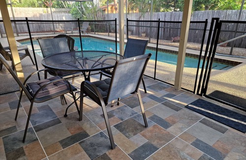 Ridge Wood Heights House | Comfortable home, heated salt-cell pool with child-safety, 10 min from the beach