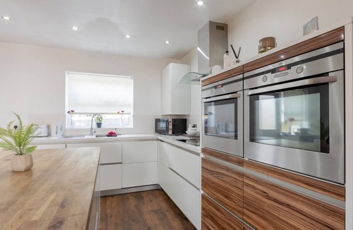 Basildon House | Comfortable home | Langdon Hills - Pass the Keys