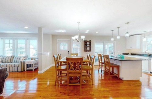 Plymouth House | Comfortable home with rooftop deck, beach & water views, W/D, & central AC