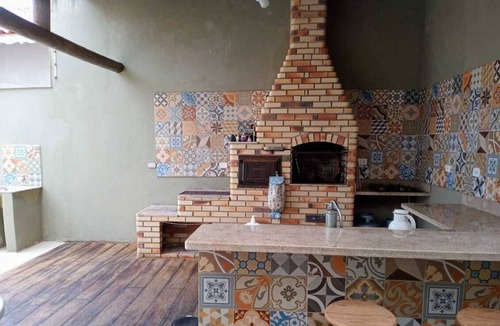 Peruibe House | Comfortable house in a central area, just a few meters from the sea.
