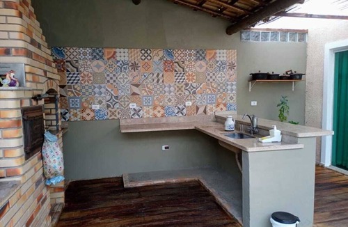 Peruibe House | Comfortable house in a central area, just a few meters from the sea.