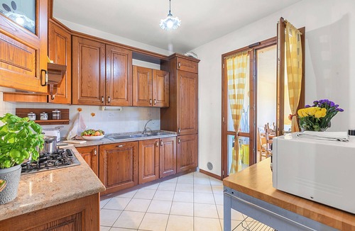 Pescia House | Comfortable House Private Pool & View for 8, Pescia, Italy