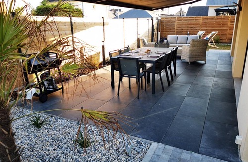 Granville Cottage | Comfortable house with enclosed garden, sauna and foosball in Granville