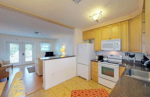 Holmes Beach Villa | Comfortable island villa with private heated pool, courtyard & easy beach access