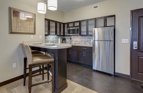 Maryland Heights Condo | Comfortable King Suite Near Edward Jones! Complimentary Breakfast