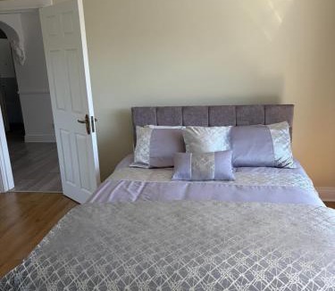 Portsalon House | Comfortable king room