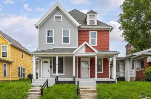 Indianapolis House | Comfortable Modern Home in Indianapolis
