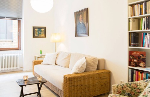 Kalk Apartment | Comfortable nice central 2 bedroom flat near trade fair