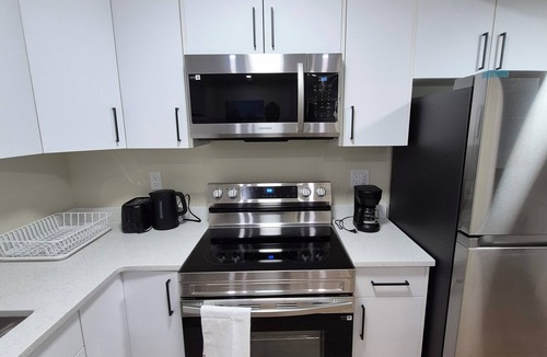 Saskatoon House | Comfortable one bedroom basement suite in a house. Relaxing & affordable.