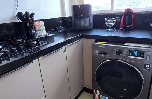 Centro Apartment | Comfortable penthouse with pool just a few meters from Bombinhas beach.