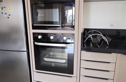 Centro Apartment | Comfortable penthouse with pool just a few meters from Bombinhas beach.