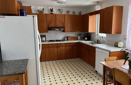 Olds House | Comfortable, private home with large back yard