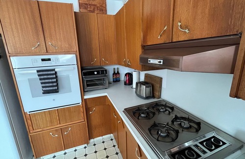 Olds House | Comfortable, private home with large back yard
