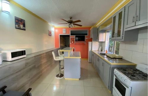 Laborie Apartment | COMFORTABLE PRIVATE ROOM CLOSE TO BEACH AND AIRPORT