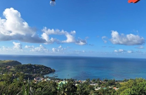 Laborie Apartment | COMFORTABLE PRIVATE ROOM CLOSE TO BEACH AND AIRPORT